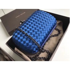 Clutch Bottega Veneta Nod În Albastru Boucher Intreccio