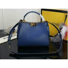 Geantă Fendi Peekaboo Essential din piele de vițel albastră