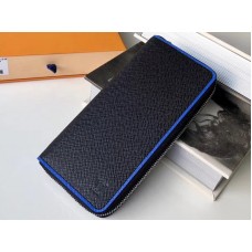 Portofel Louis Vuitton Taiga din piele cu fermoar vertical m30569