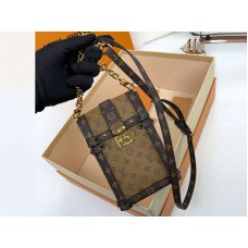 Lanț pentru telefon mobil Louis Vuitton Monogram Reverse Trunk M44184